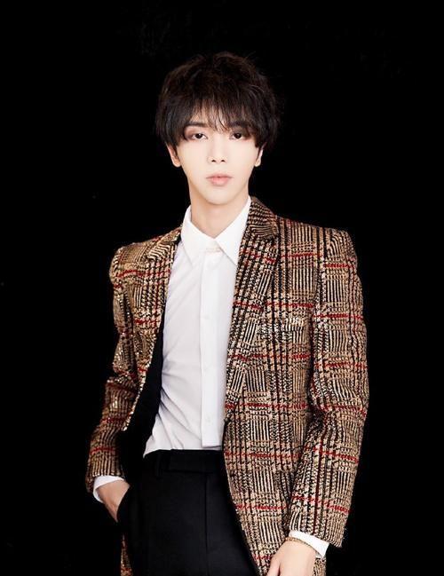 妈妈爆料儿子中奖视频,儿子喜中大奖,喜极而泣瞬间引网友热议 第2张 妈妈爆料儿子中奖视频,儿子喜中大奖,喜极而泣瞬间引网友热议 第2张